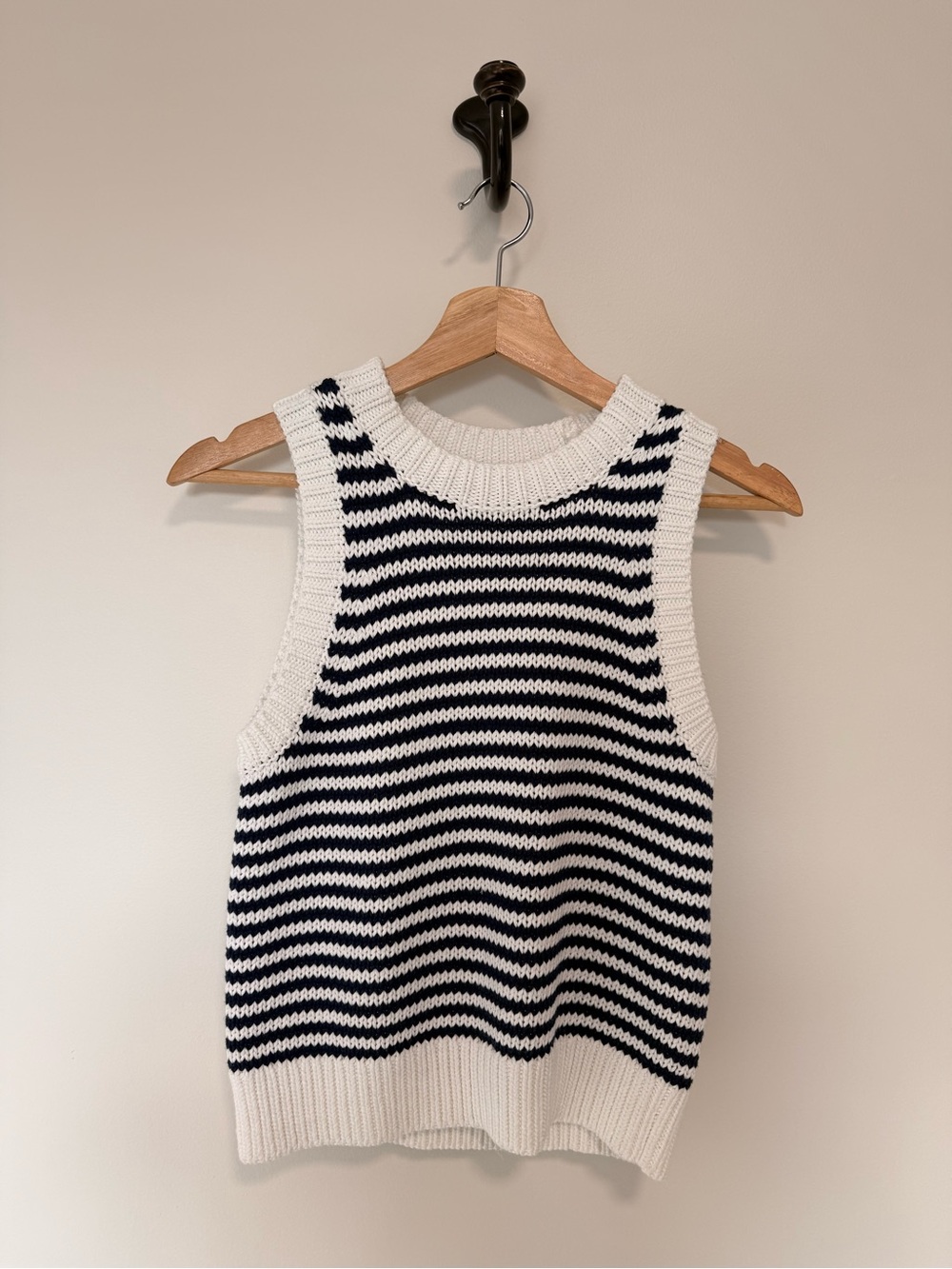 Vineyard Vines Striped Knit Sleeveless Top - White & Navy Size Xs